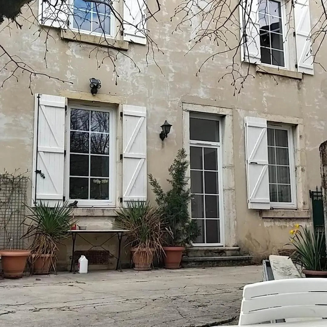 Hotel A la Grenouille du Jura à Bellignat